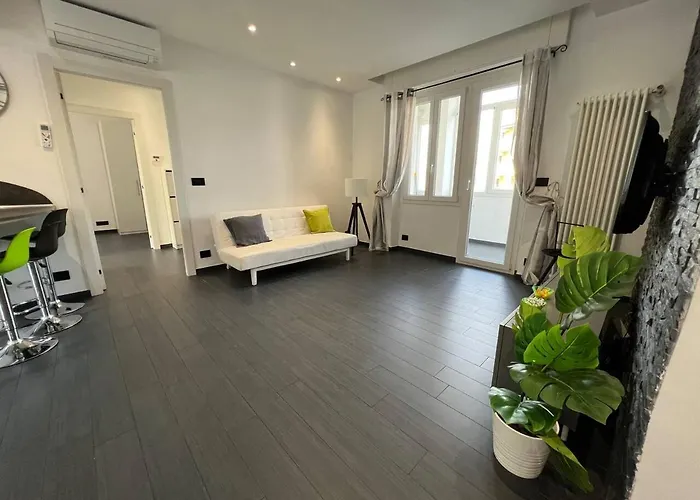 Stella * Pietra Ligure