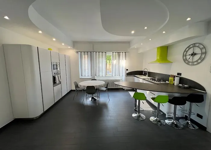 Stella Apartment *
